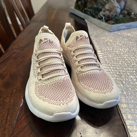 APL Techloom Breeze Women’s Size 8 - Picture 2 of 4